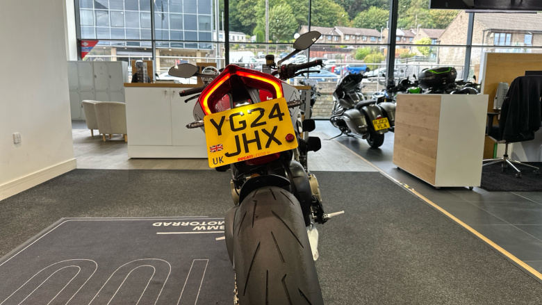 Ducati Streetfighter V4 S Red (22MY)